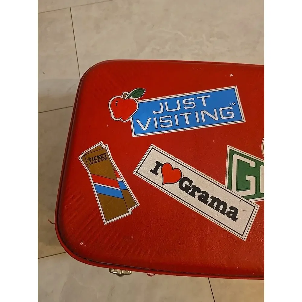 VTG Red Just‎ Visiting Love Grandma Hardshell Carry-On Weekend Travel Suitcase
